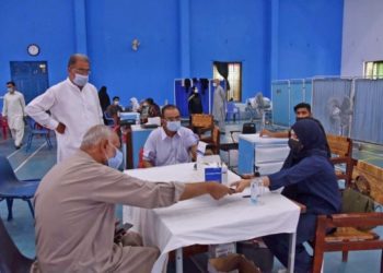 پھر سے ماسک پہننے کی ہدایت