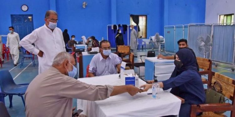 پھر سے ماسک پہننے کی ہدایت