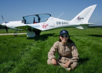 تن تنہا ہوائی سفر پر نکلی 19برس کی زارا