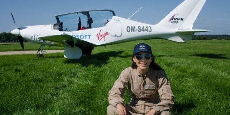 تن تنہا ہوائی سفر پر نکلی 19برس کی زارا