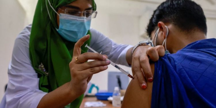 این سی او سی کی 30ستمبر تک کورونا پابندیوں پر عمل کی ڈیڈ لائن