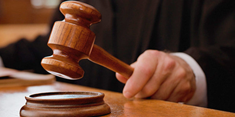 خواتین کو وراثت میں حق دینے کی حمایت پر خاتون پولیس افسر کی پذیرائی