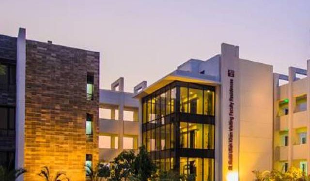 کراچی کی یونیورسٹی میں ہراسیگی کے خلاف آواز اٹھانے پر طالب علم کی بے دخلی