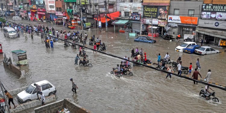 خبردار! بارش کے موسم میں یہ غلطیاں ہر گز نہ کریں