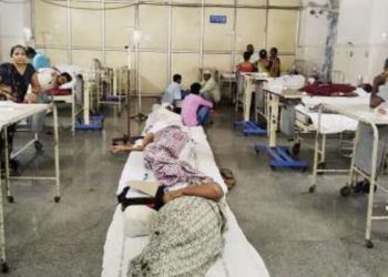 بھارتی ریاست اترپردیش میں ’پراسرار بخار‘  سے ہر کوئی دہشت کا شکار کیوں؟