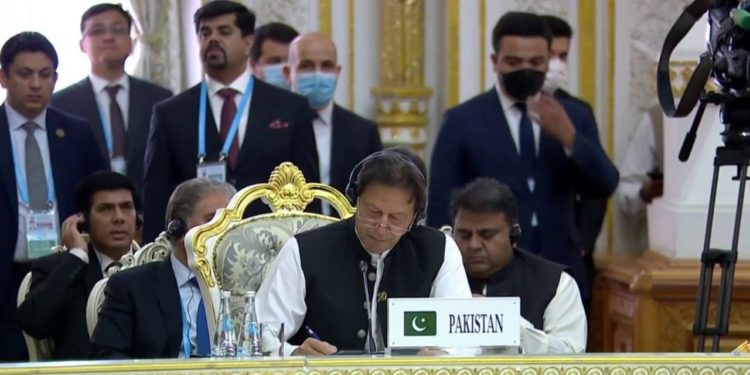 دنیا کو افغانستان کی حقیقت تسلیم کرنی ہوگی، وزیراعظم عمران خان