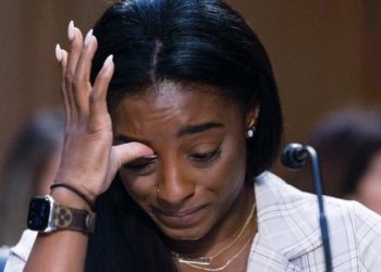 امریکی جمناسٹک اسٹار سیمون بائلزجنسی ہراسانی کو بیان کرتے ہوئے رو پڑیں