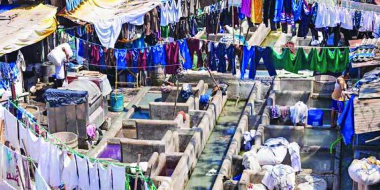 زیادتی کے ملزم دھوبی کی  2ہزار خواتین کے کپڑے دھونے پر ضمانت