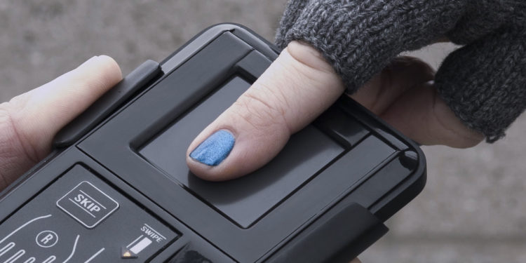 بائیو  میٹرک تصدیق کے لیے اب بینک جانے کی ضرورت نہیں