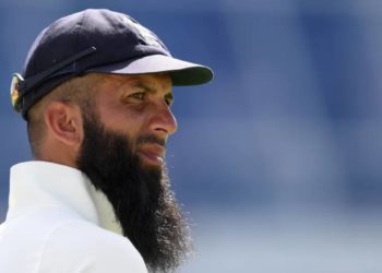 ٹیکسی ڈرائیور کے بیٹے معین علی نے کرکٹ میں کیسے نام چمکایا ؟