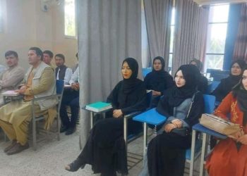 افغان تعلیمی اداروں میں پردے کا اہتمام