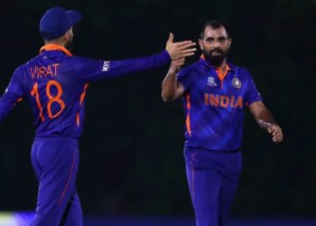 ایک خراب بالنگ پر محمد شامی ’غدار‘ بن گئے