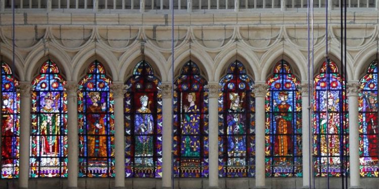 فرانس:  70سال میں کیتھولک چرچ میں 2لاکھ سے زائد بچوں کے ساتھ بدفعلی کے کیسز کا انکشاف