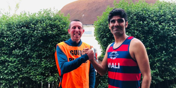 بینائی سے محروم افغان ایتھلیٹ لندن میراتھن کا حصہ
