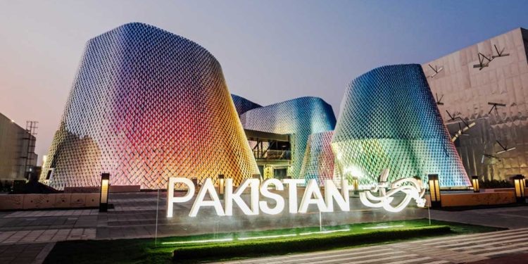 دبئی ایکسپو2020کا دوسرا دن،پاکستانی پویلین میں مہمانوں کی دلچسپی