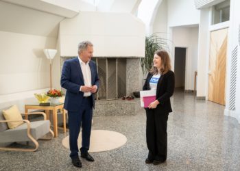 فن لینڈ کی طالبہ اور ایک دن کے صدر کی ذمے داری