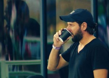 شاہد آفریدی اب بھی مقبولیت میں سب سے آگے