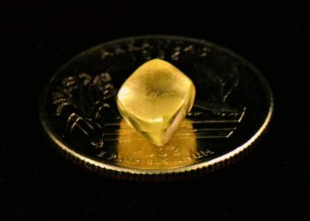 رنگ بدلنے والے نایاب ہیرے کی دریافت