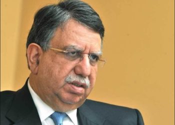 بجلی کے  نرخ نہیں بڑھائیں گے، شوکت ترین