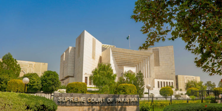 نور مقدم کیس: سپریم کورٹ نے ظاہر جعفر کی والدہ کے خلاف ثبوت مانگ لیے