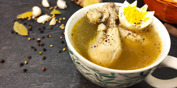 موسم سرما میں یخنی، لازمی ہے چکھنی