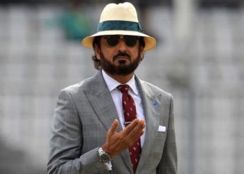 بنگلہ دیشی کمنٹیٹر اطہر علی خان ۔۔ کرکٹ کے ارناب گوسوامی