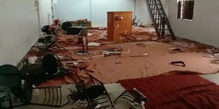 بھارتی انتہا پسند ہندو تنظیم بجرنگ دل کا چرچ پر حملہ