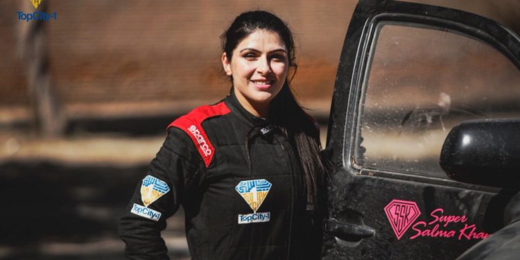 ریسنگ ڈرائیور سلمیٰ خان کی گاڑی کی ٹکر، موٹر سائیکل سوار زندگی کی بازی ہار گیا