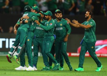 شاباش پاکستانی ٹیم۔۔ میچ نہیں تو کیا دل تو جیت لیے