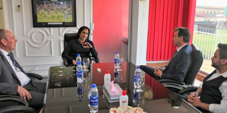 ای سی بی عہدیداروں کا پی سی بی کا دورہ ، اگلے سال انگلش ٹیم پاکستان آئے گی