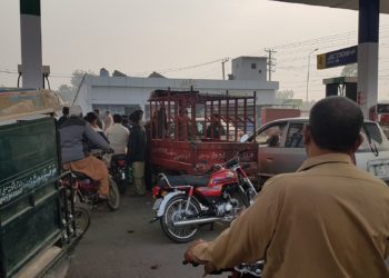 پیٹرولیم ڈیلرز کی ہڑتال نے عوام کا تیل نکال دیا