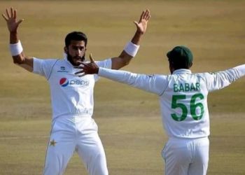 پاکستانی اوپنر ز کا بنگلہ دیش کو کرارا جواب