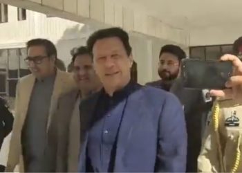 اے پی ایس کیس: وزیراعظم سپریم کورٹ میں پیش