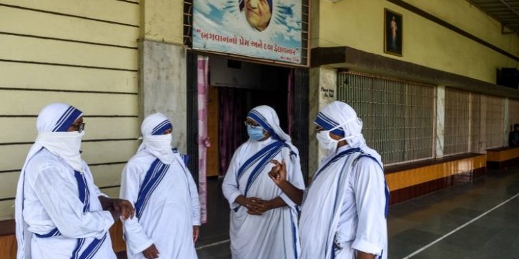 انتہا پسند مودی سرکار نے مدر ٹریسا کے خیراتی ادارے کے بینک کھاتے منجمد کردیے