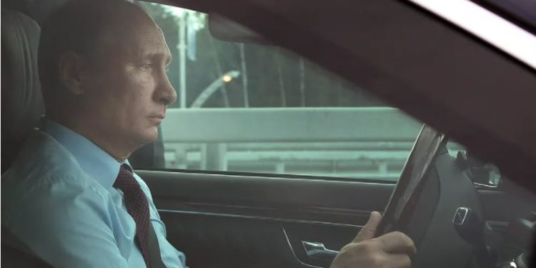 روسی صدر پیوٹن کا سویت یونین کے انہدام کے بعد ٹیکسی چلانے کا انکشاف