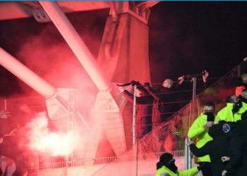 فرنچ کپ:  تماشائیوں کا دنگا فساد، میچ منسوخ