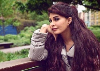 52لاکھ کا گھوڑا،9لاکھ کی بلی اور جیکولین فرینڈس کا بھتہ خور بوائے فرینڈ