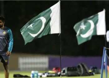 پاکستانی ٹیم، پریکٹس میں سبز پرچم کیوں لگاتی ہے؟