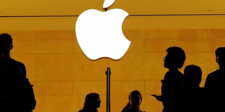 ایپل کی مارکیٹ ویلیو 3کھرب ڈالرز کو چھو گئی