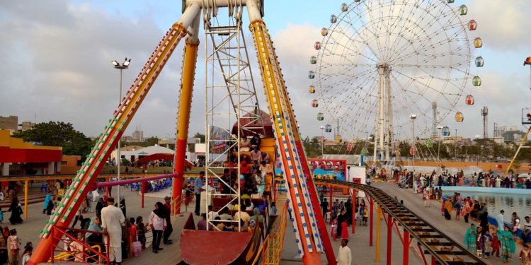   دو ہفتے میں عسکری پارک کے ایم سی کو واپس لینے کا حکم