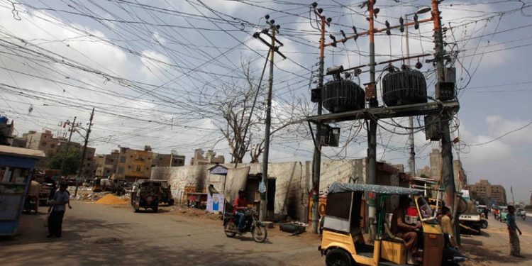 کراچی والوں کے لیے اب بجلی بھی مہنگی