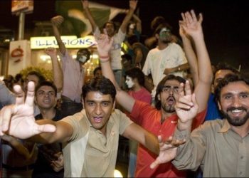 اب پاکستان میں بھی خوشی پڑھائی جائے گی