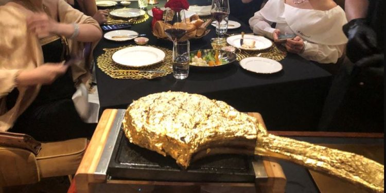 کیا آپ گولڈ بیف اسٹیک کھانا پسند کریں گے؟