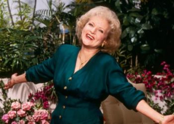 شہرہ آفاق امریکی کامیڈن بیٹی وائٹ چل بسیں