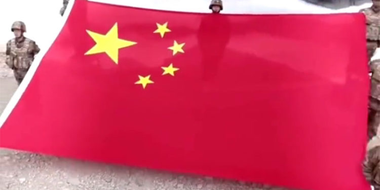چین کا بھارت کے لیے نئے سال کا تحفہ، گلوان کی وادی پر چینی پرچم