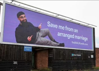 برطانوی شہری نے رشتے کی تلاش میں بل بورڈز لگادیے