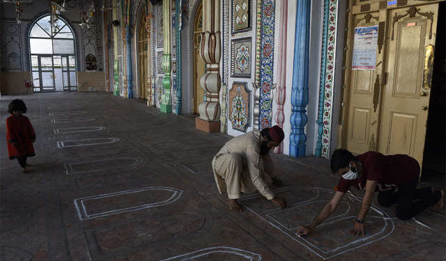 مکمل ویکسین شدہ افراد ہی عبادت گاہوں میں آئیں گے
