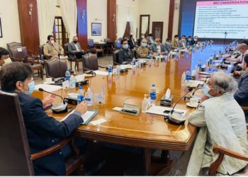 اومی کرون ویرینٹ: سندھ حکومت کا اسکولوں سے متعلق اہم فیصلے