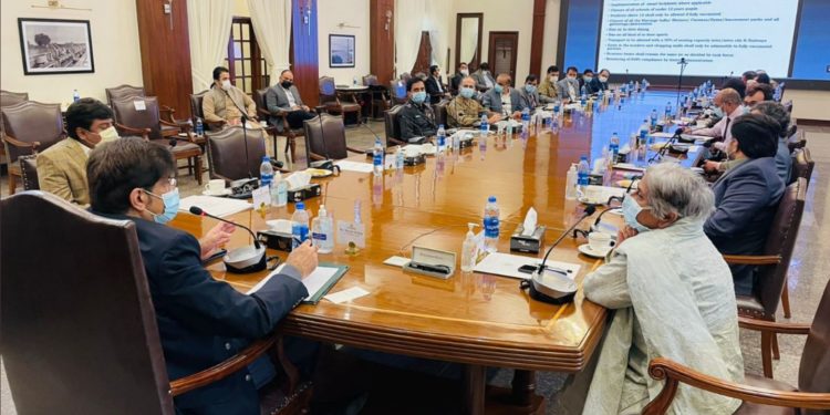 اومی کرون ویرینٹ: سندھ حکومت کا اسکولوں سے متعلق اہم فیصلے