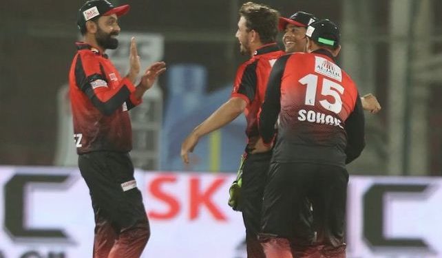 لاہور قلندرکی قلندری جیت، شاہین کا کیچ بھی بے مثال